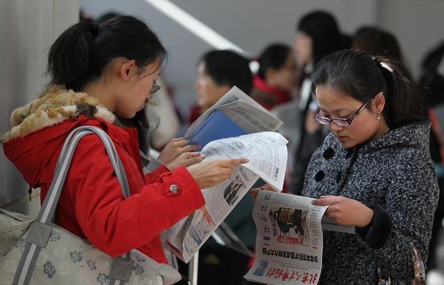 不签工作学校不给毕业证违法吗,学生不就业不发毕业证