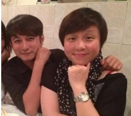 何炅王菁李维嘉龙丹妮,李维嘉购物被跟拍跟何炅对比