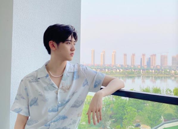 焉栩嘉恋情曝光后照片,焉栩嘉回应恋情争议