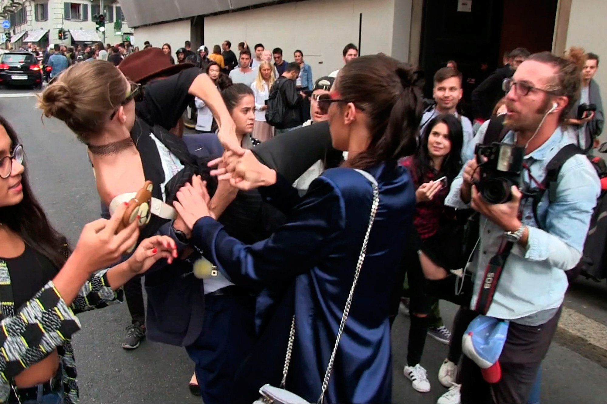 明星保镖要哪些条件才行,明星职业保镖