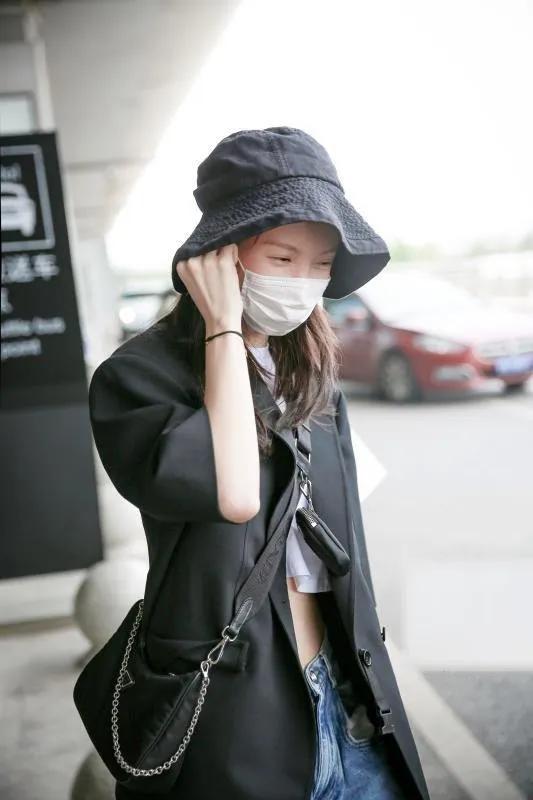 乘风破浪的姐姐背的包包,乘风破浪的姐姐们有哪些