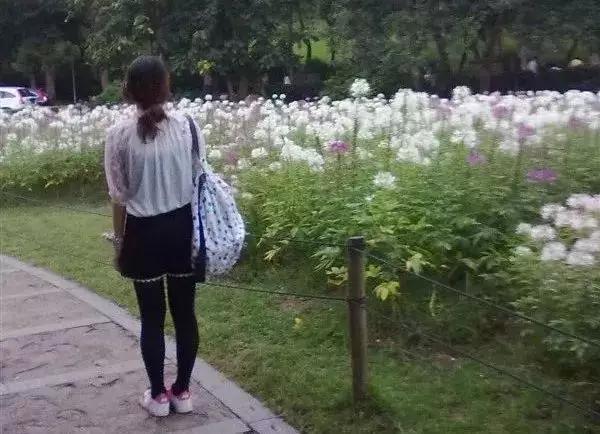 别乱买衣服有这几款就够了,衣服要怎么选才会更有质感