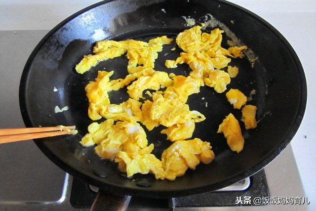 哪些含钙高的菜品适合孩子吃,六大补钙家常菜让孩子个头猛窜