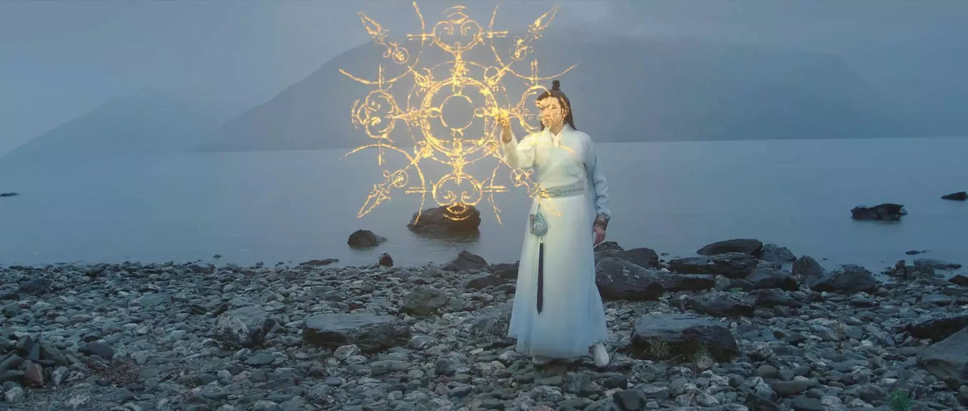 王源和欧阳娜娜演的电视剧大主宰,大主宰王源欧阳娜娜拍摄花絮害羞