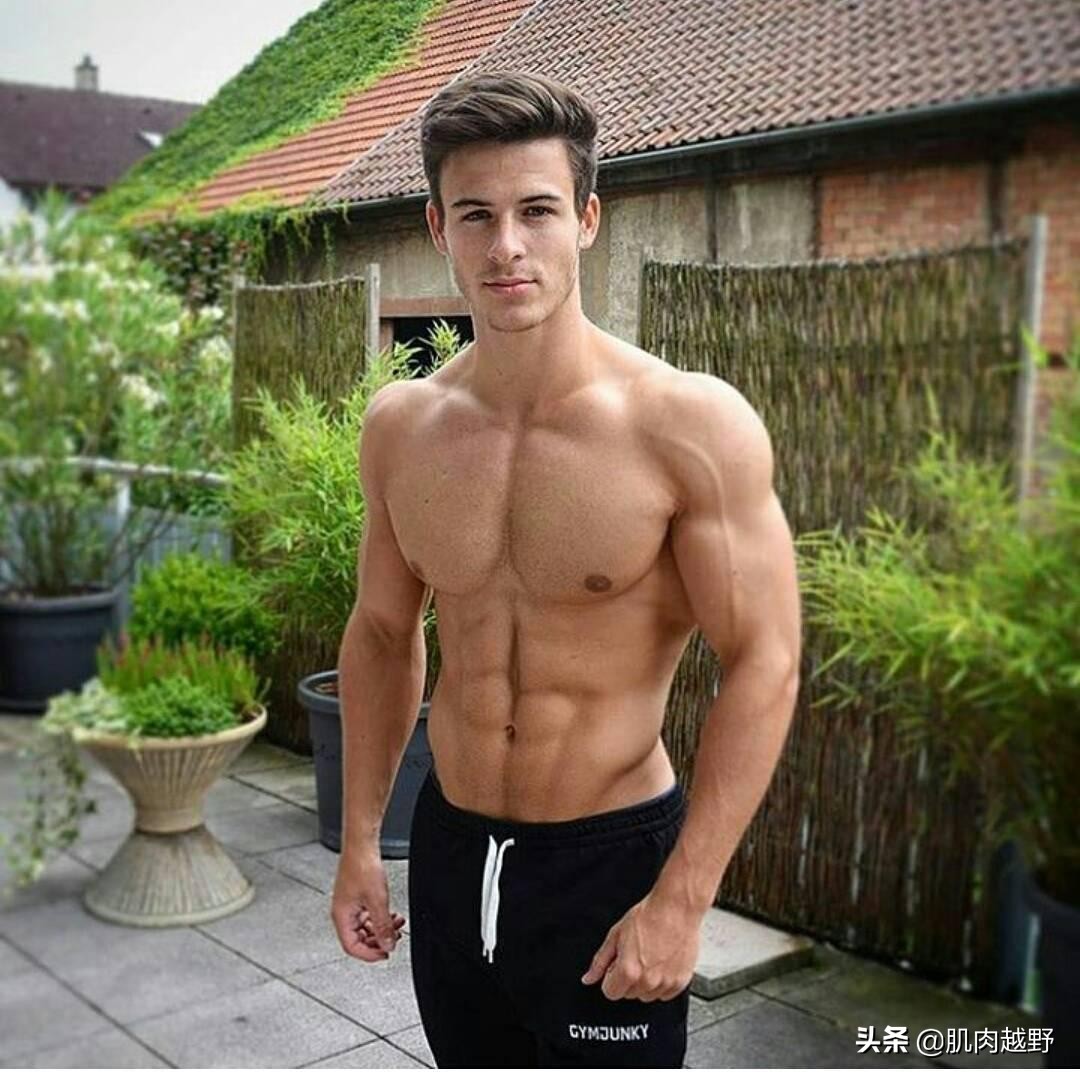 为什么腹肌不练就不明显,为什么你的腹肌看不见