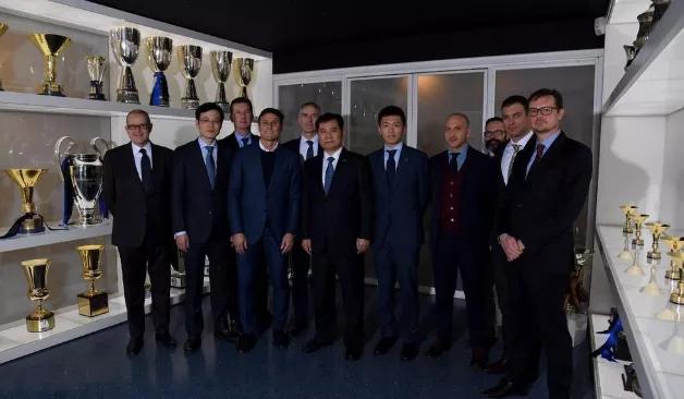 苏宁百货有限公司董事长张近东,张近东退出苏宁易购