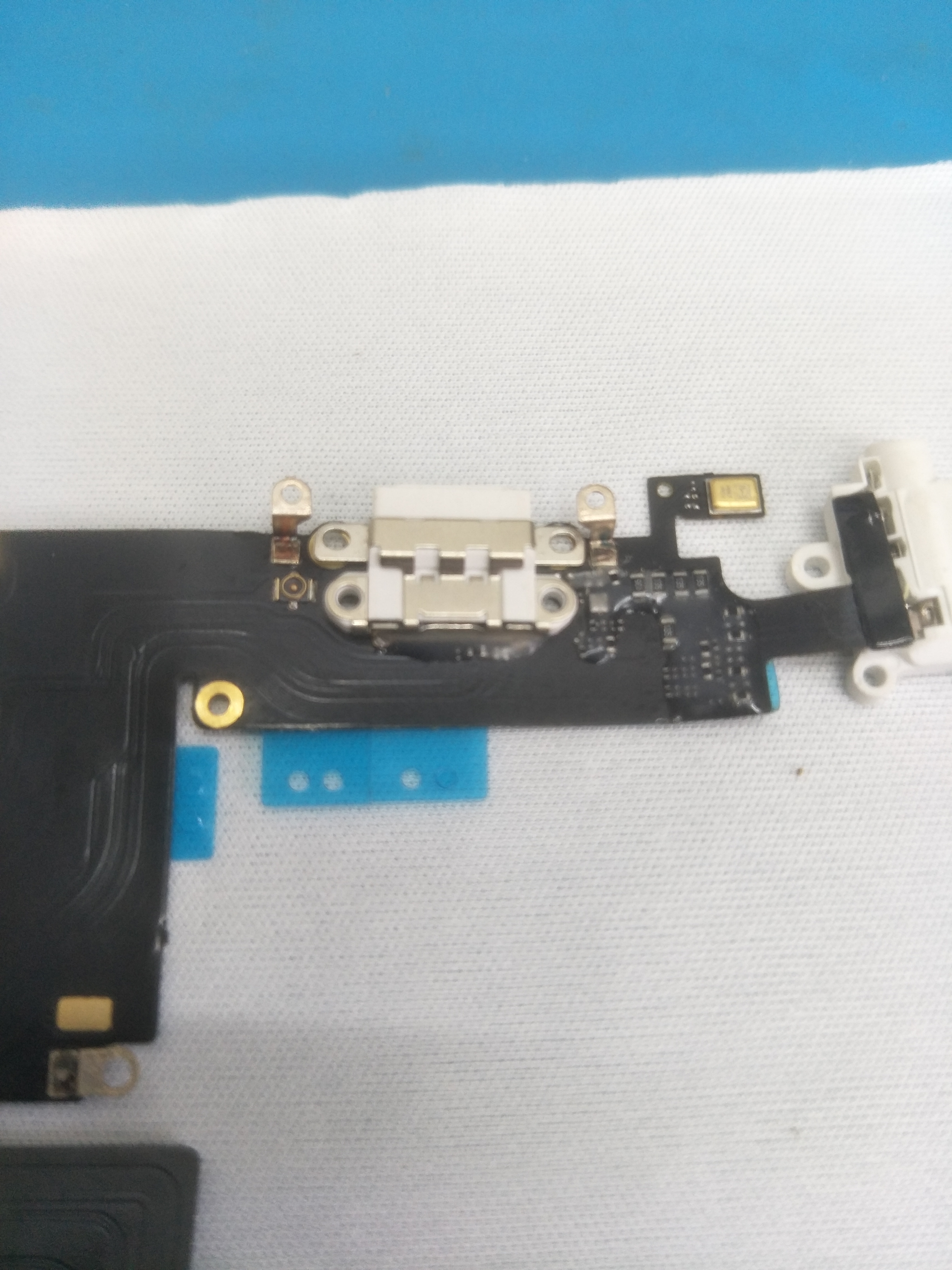 *窥偷**苹果6s“菊花”（尾插）的秘密