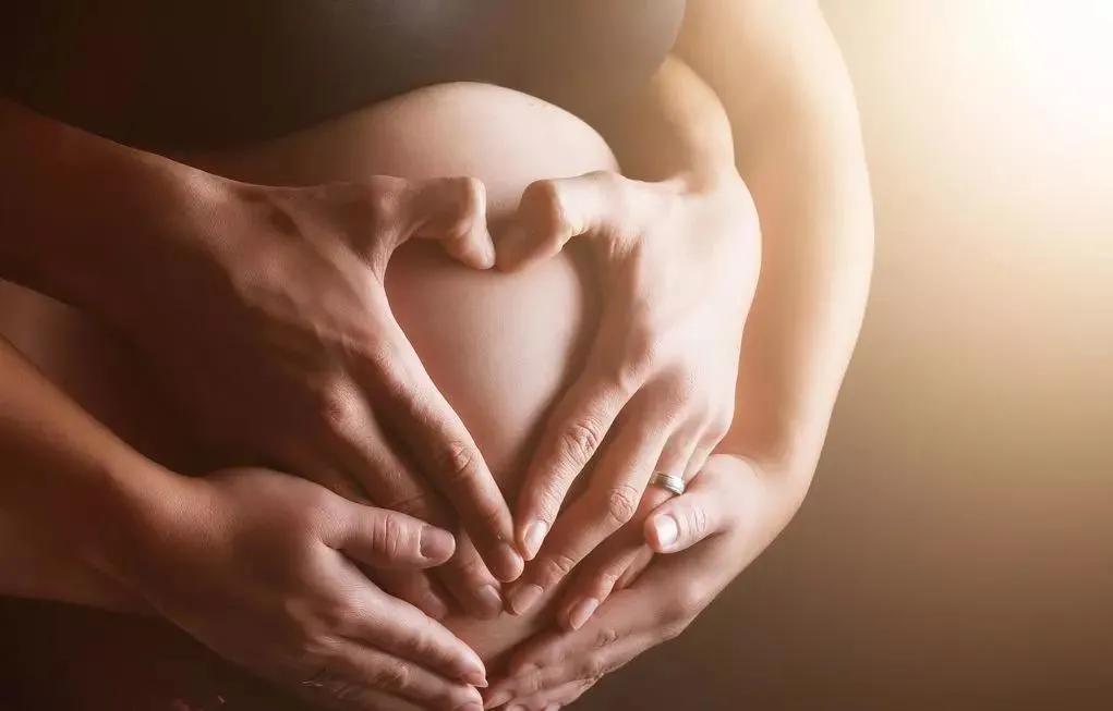 神秘的孕妇视频,神秘怀孕的孕妇