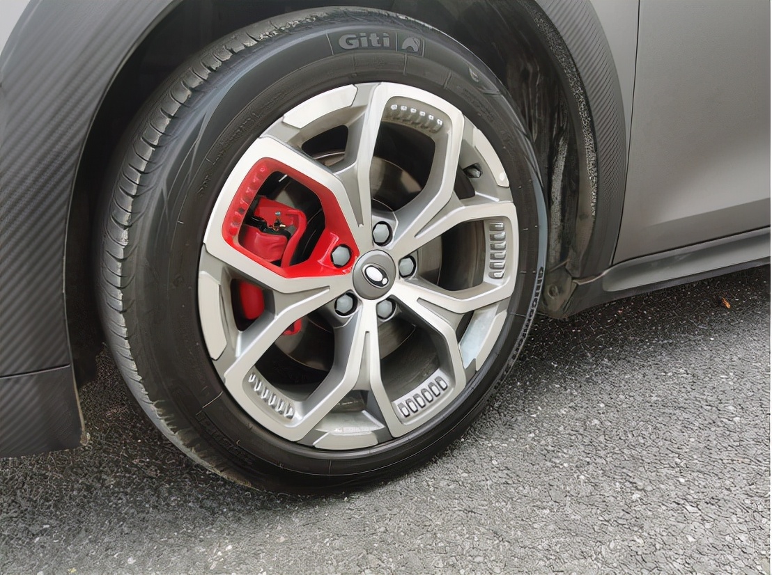 欧拉好猫gt木兰版23版和24款对比,欧拉好猫gt木兰版480km长续航参数