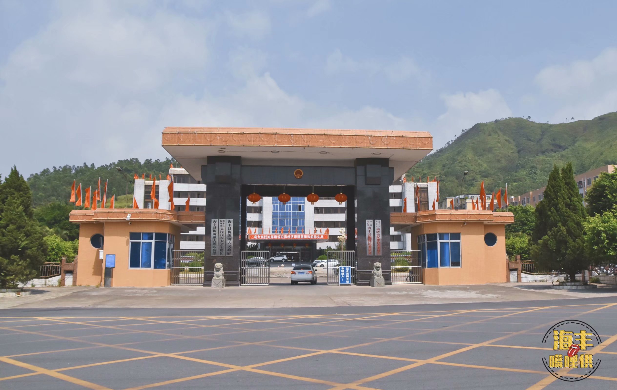 首饰之都梅陇,被称为陶瓷之都的是哪个城市