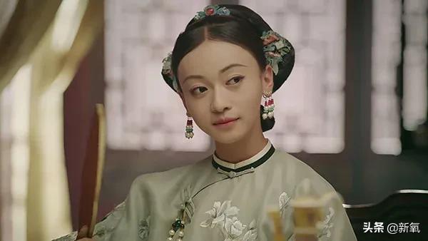 自带情绪的眼睛,最近流行三白眼美人