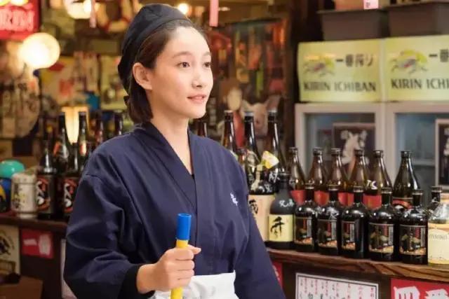 她是《我的前半生》的小厨妹，与窦骁同学，只因名字难记一直不火