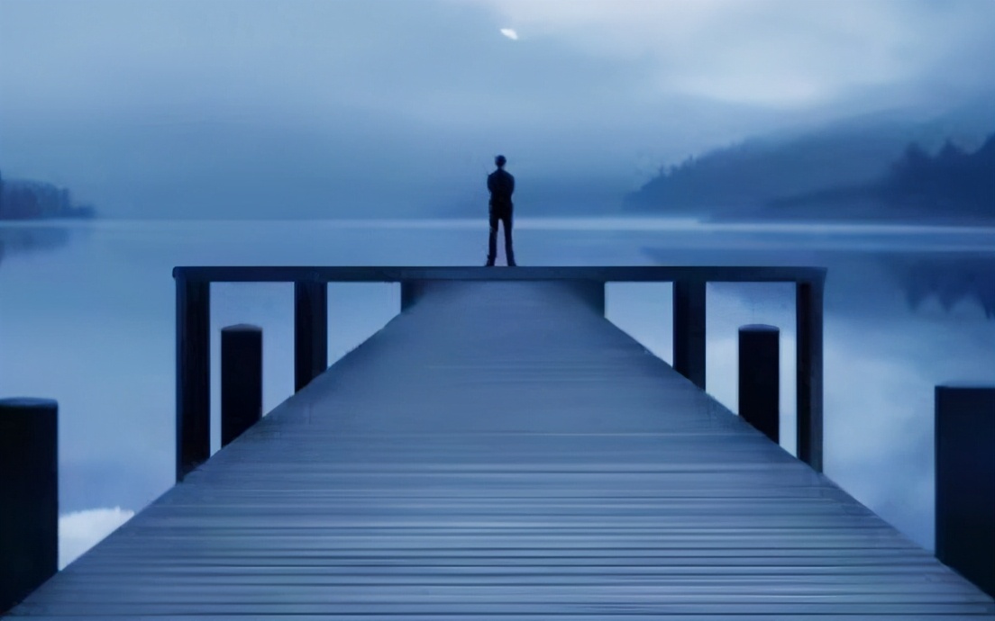 圈子不同不必强融的意思,不同圈子的人不必强融