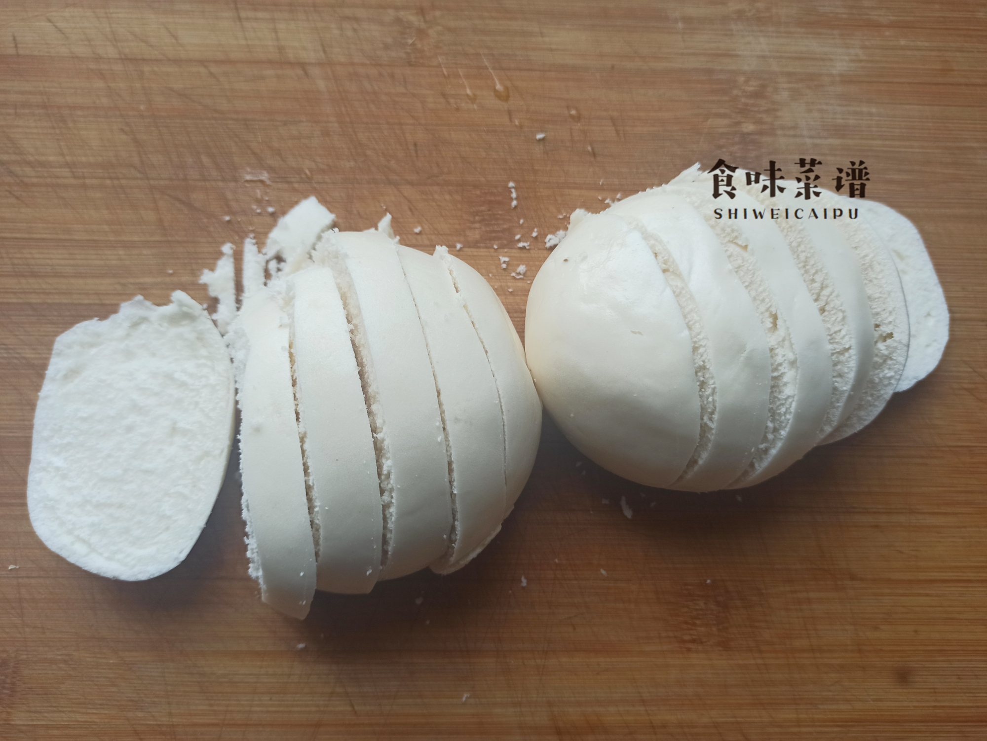 鸡蛋馒头片怎么裹得蛋液多,把馒头切成片蘸蛋液炸着吃