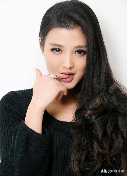 闫凤娇的最新状况,闫凤娇现在过得怎么样