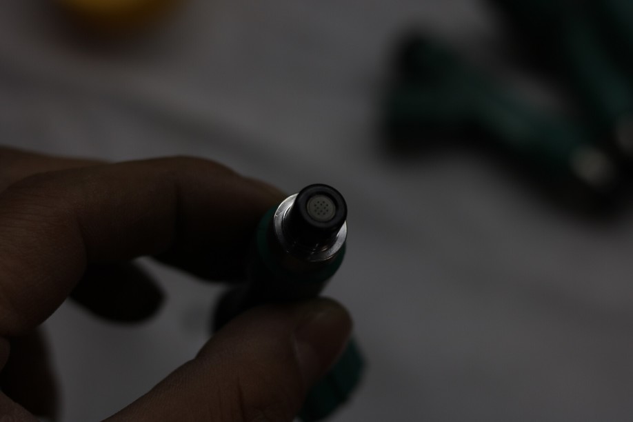 怪兽修车:修复一辆09款中东版丰田霸道,最终旧车变新车