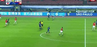 梅西四两拨千斤挑射打杆破门,梅西扳平比分比达尔