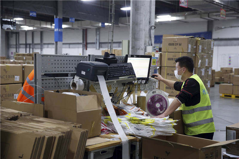 “中国市场上没有一个对手强大到无法超越”，太平鸟走红全国的秘密是什么？