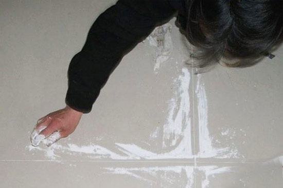 瓷砖好脏用什么清洗最好,瓷砖清洁小妙招瓷砖生锈怎么办