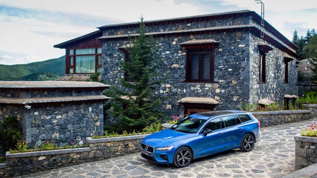 带你领略诗与远方全新沃尔沃v60,试驾沃尔沃v60最新款