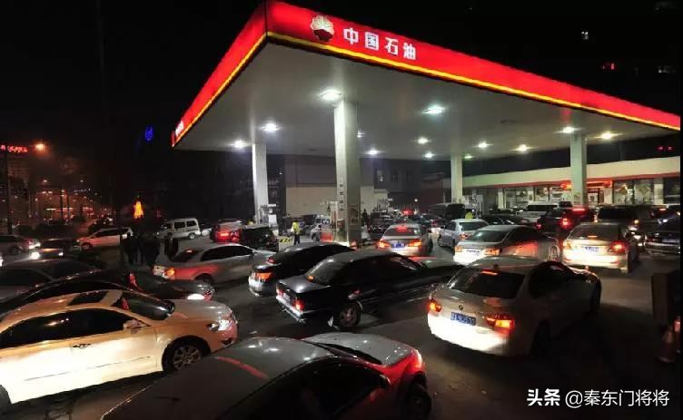 新能源充电停车场使用什么充电桩,地下车库新能源充电桩位置要求