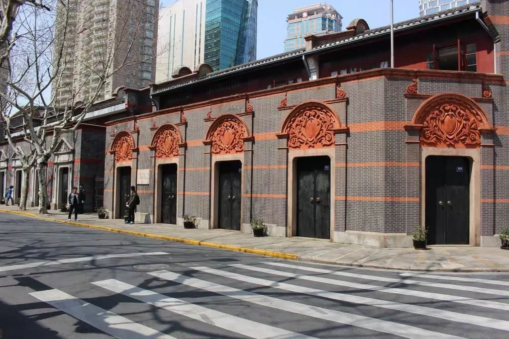 在上海一个月工资两万什么水平,月薪不过3万的看过来