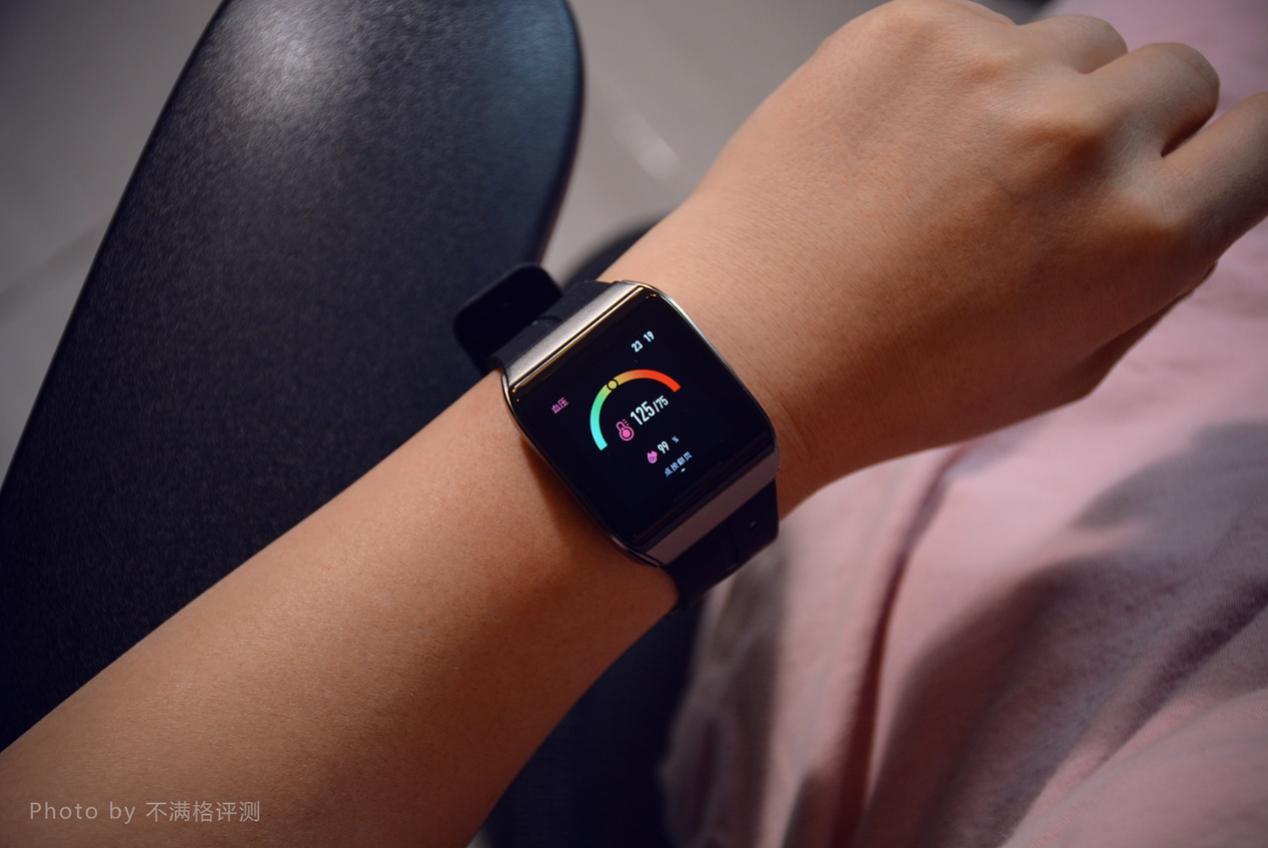 可以监测血压的智能手表推荐,能监测血压的智能手表推荐