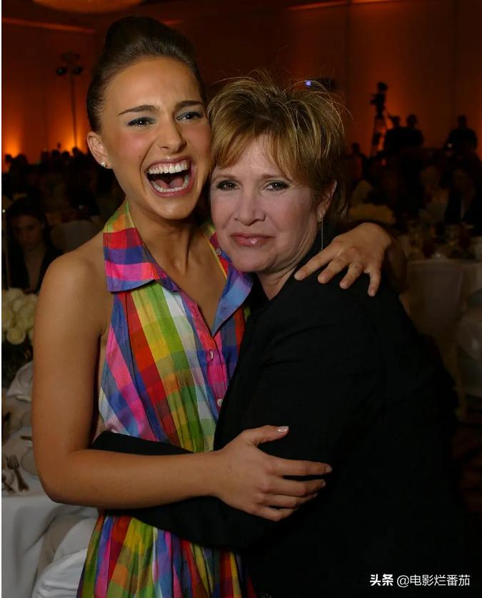 吸毒躁郁、私生活混乱？莱亚公主去世4年后，梦中情人重塑归来