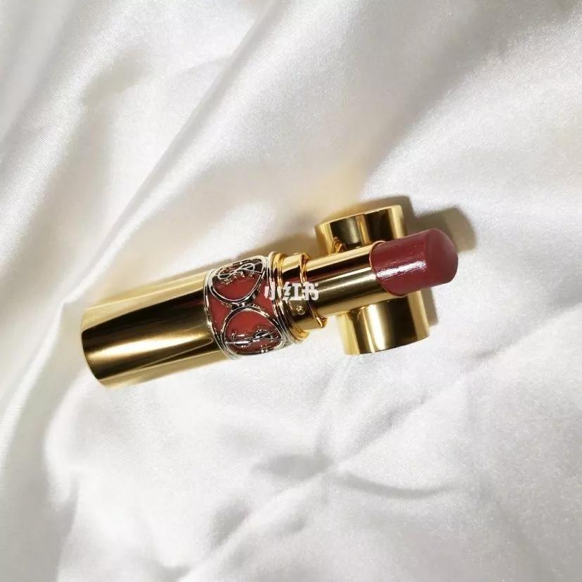 快买了这只口红来人间水蜜桃学院报道！