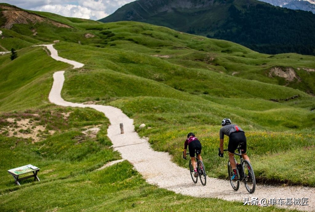 gravel公路车和长途旅行车,gravelbike公路车对比