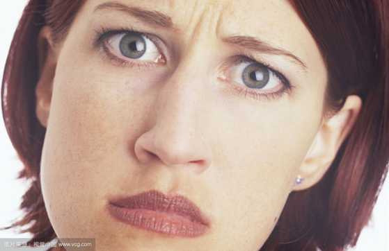 泰剧吹落的树叶主角变性,吹落的树叶泰剧女主变性前的样子