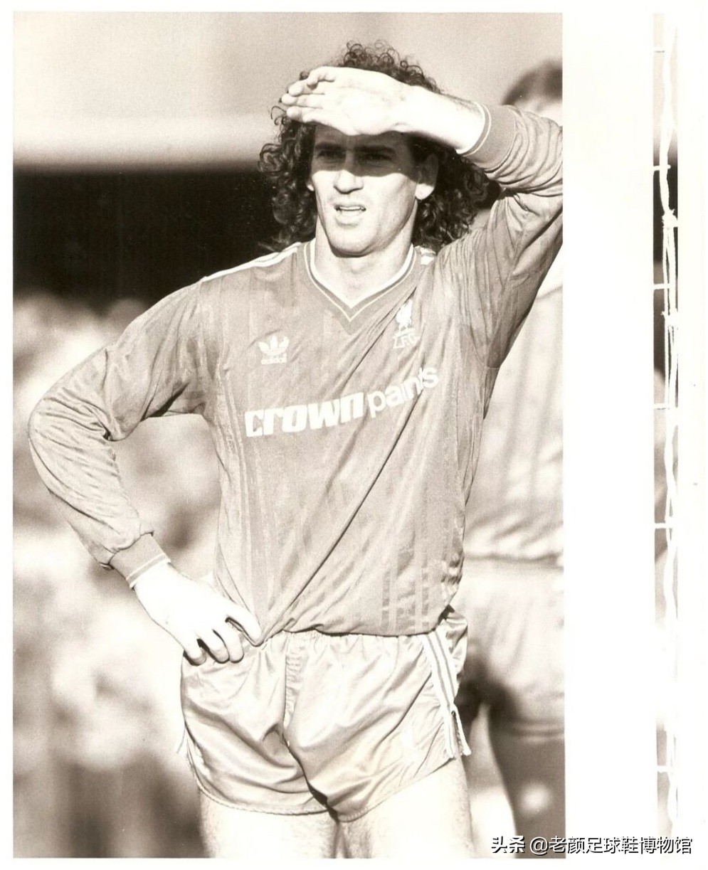 猎鹰人足球鞋,猎鹰儿童足球鞋