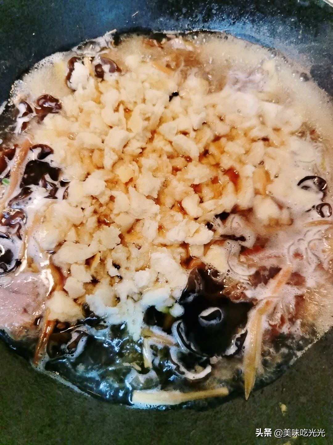 自制牛肉小炒泡馍,自制牛肉泡馍小炒