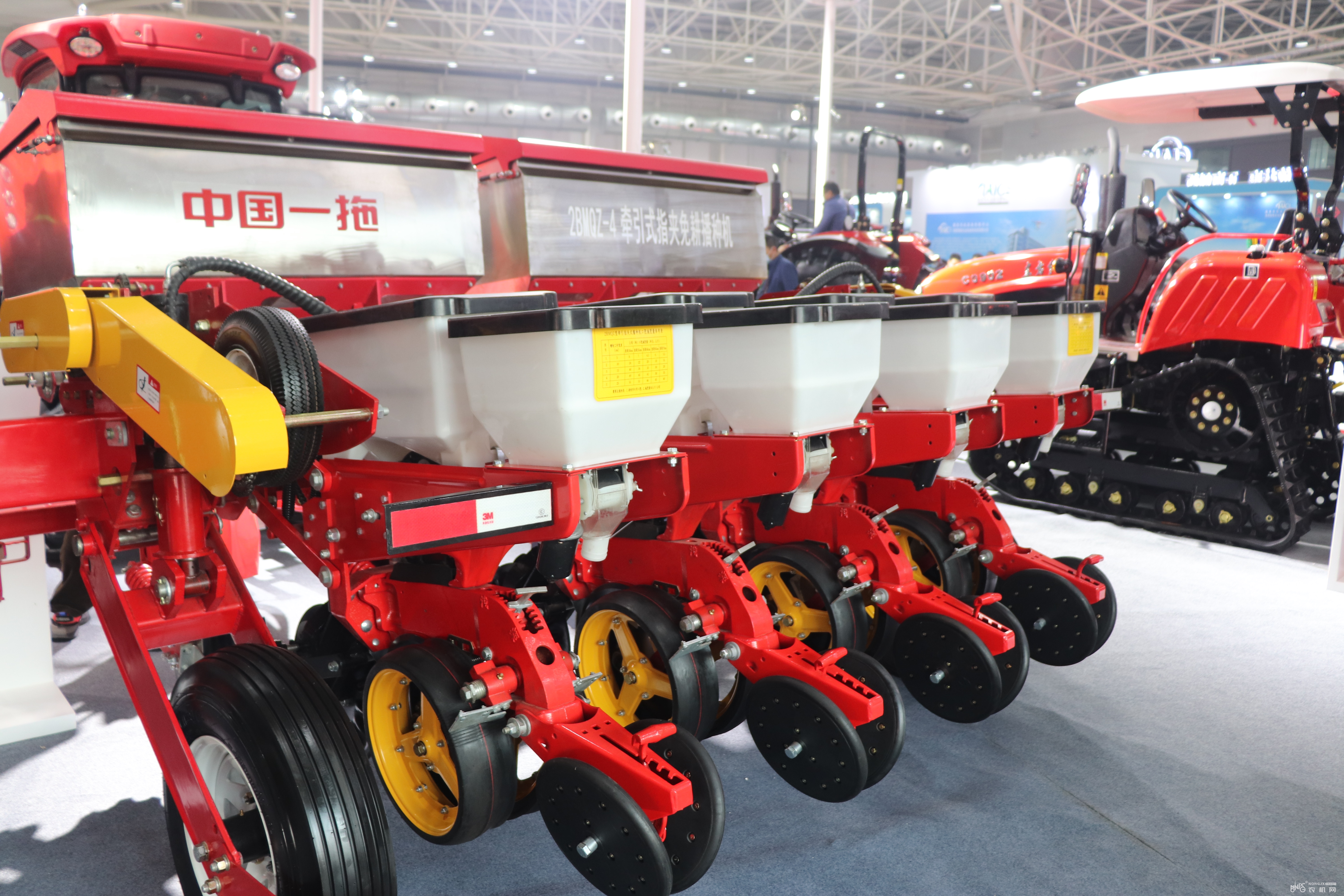 国家对农机补贴有哪些标准,农机补贴政策调整了哪些内容呢