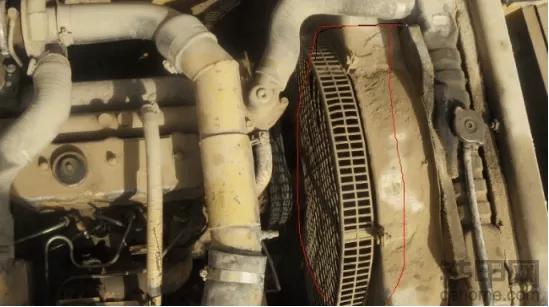 机王依旧不输国产机，23年老兵不死，卡特320V不愧为一代神机