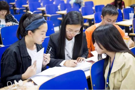 家庭收入“等级表”公布，5级以上容易出高材生，你家是第几级？