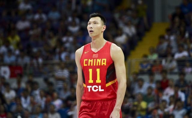 易建联脾气,易建联暴躁集锦