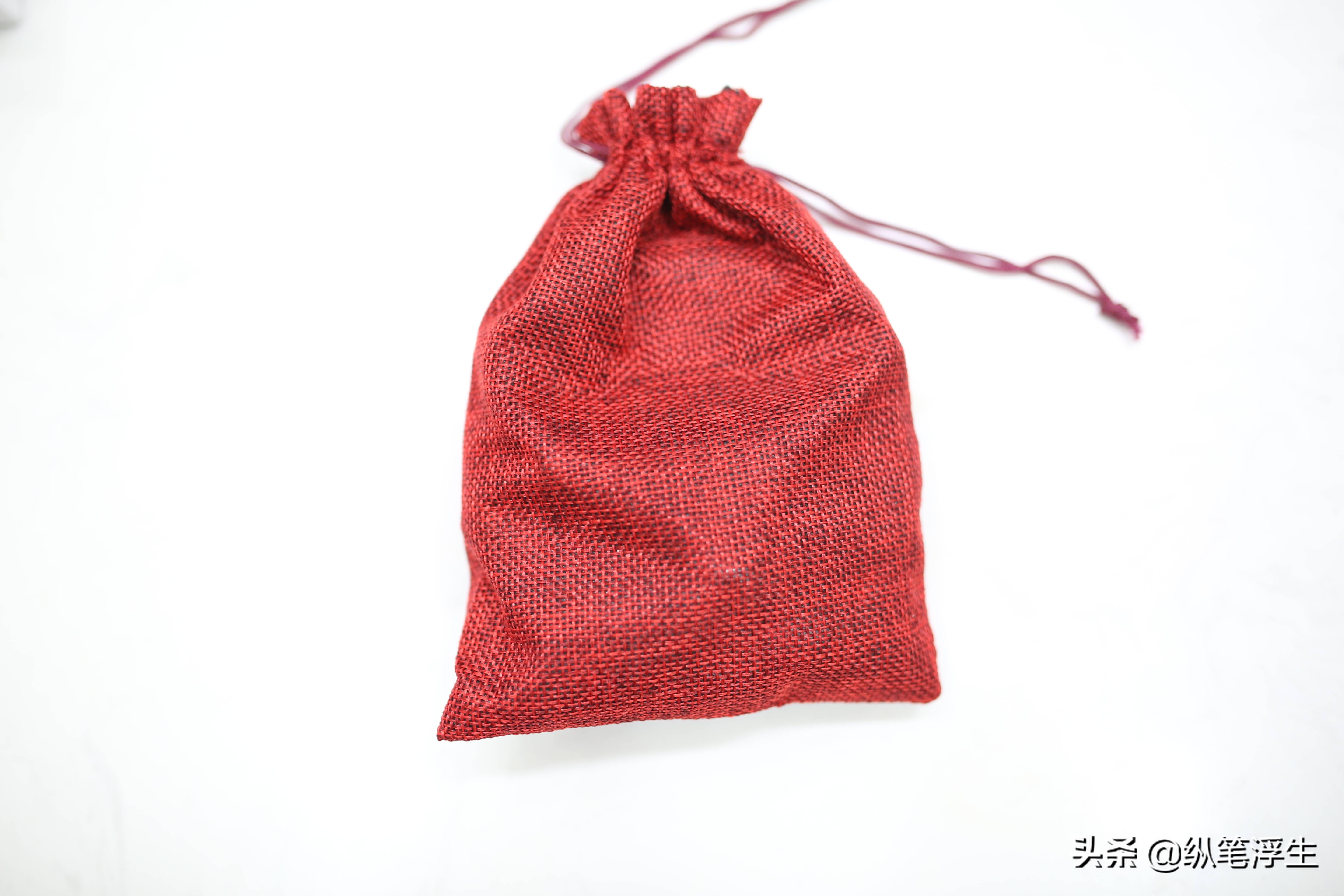 电脉冲、热敷按摩*管双**齐下：人与物AM2011颈椎按摩器测评