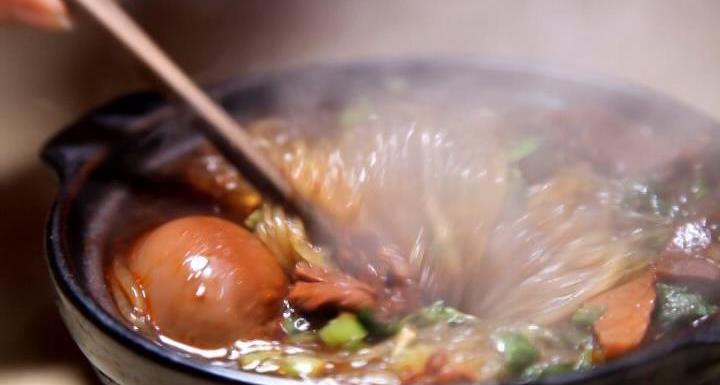 白菜牛肉砂锅粉丝,家庭版砂锅牛肉粉丝