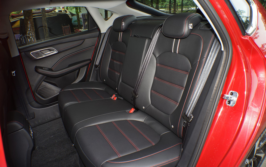 名爵6百公里加速vs思域,名爵6vs思域0到100加速