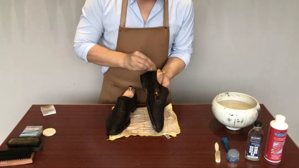 翻毛皮鞋绒面专用刷,绒面鞋翻毛皮鞋清洁护理液