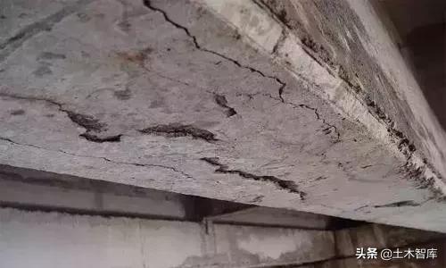 混凝土地面开裂用什么材料修补,混凝土墙体开裂原因及解决方案