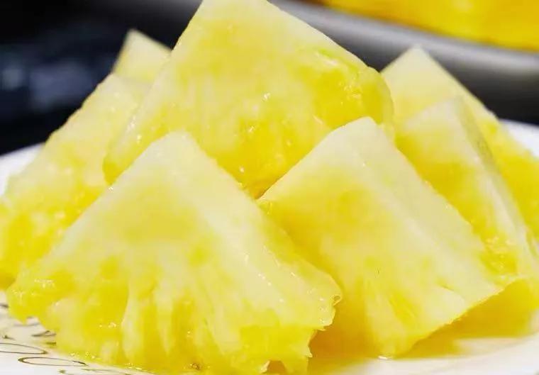 奇异果和猕猴桃葡萄的区别,猕猴桃跟奇异果营养有什么区别