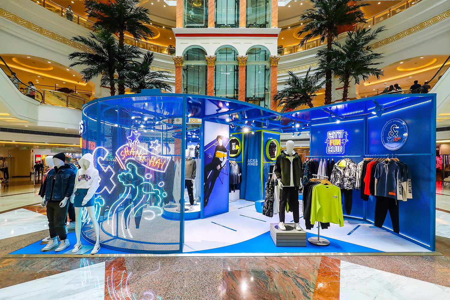 邓伦揭幕杰克琼斯CITYFUNCLUB快闪店