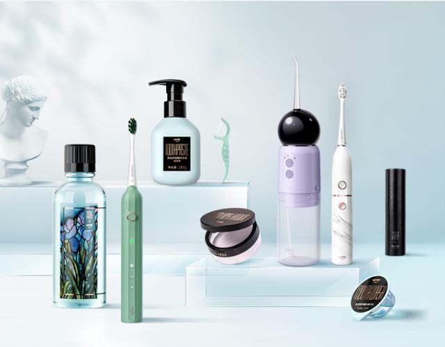把牙刷、牙膏当“美妆”来卖,usmile和冰泉挺懂年轻人