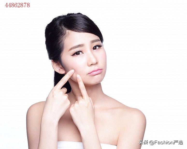 为什么会长粉刺闭口怎么解决,为什么胶原蛋白外用会长闭口粉刺