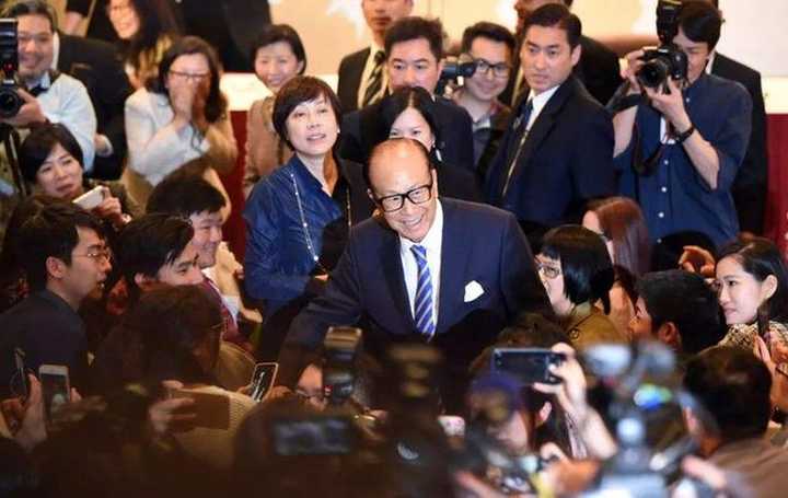 梅根构陷英国王室,梅根因祸得福