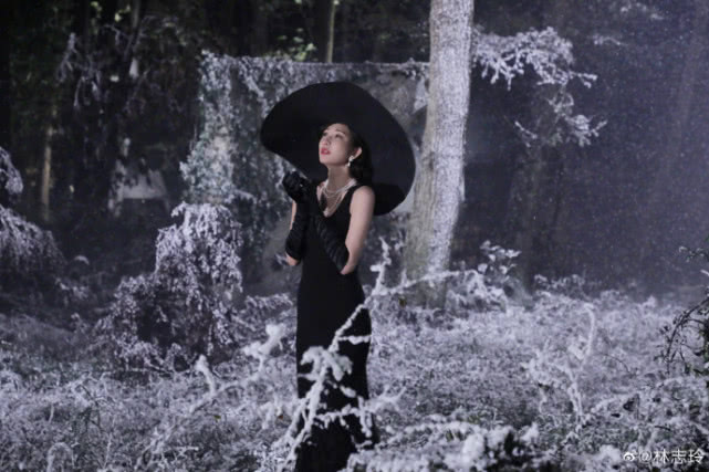 林志玲晒与akira牵手背影照,林志玲akira婚礼5大亮点