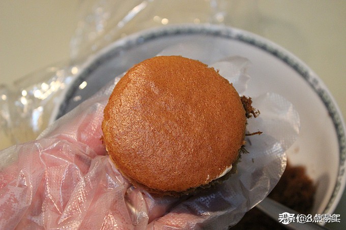 轻松玩烘焙想吃红遍四海八荒的肉松小贝可是又不想排队，自己做