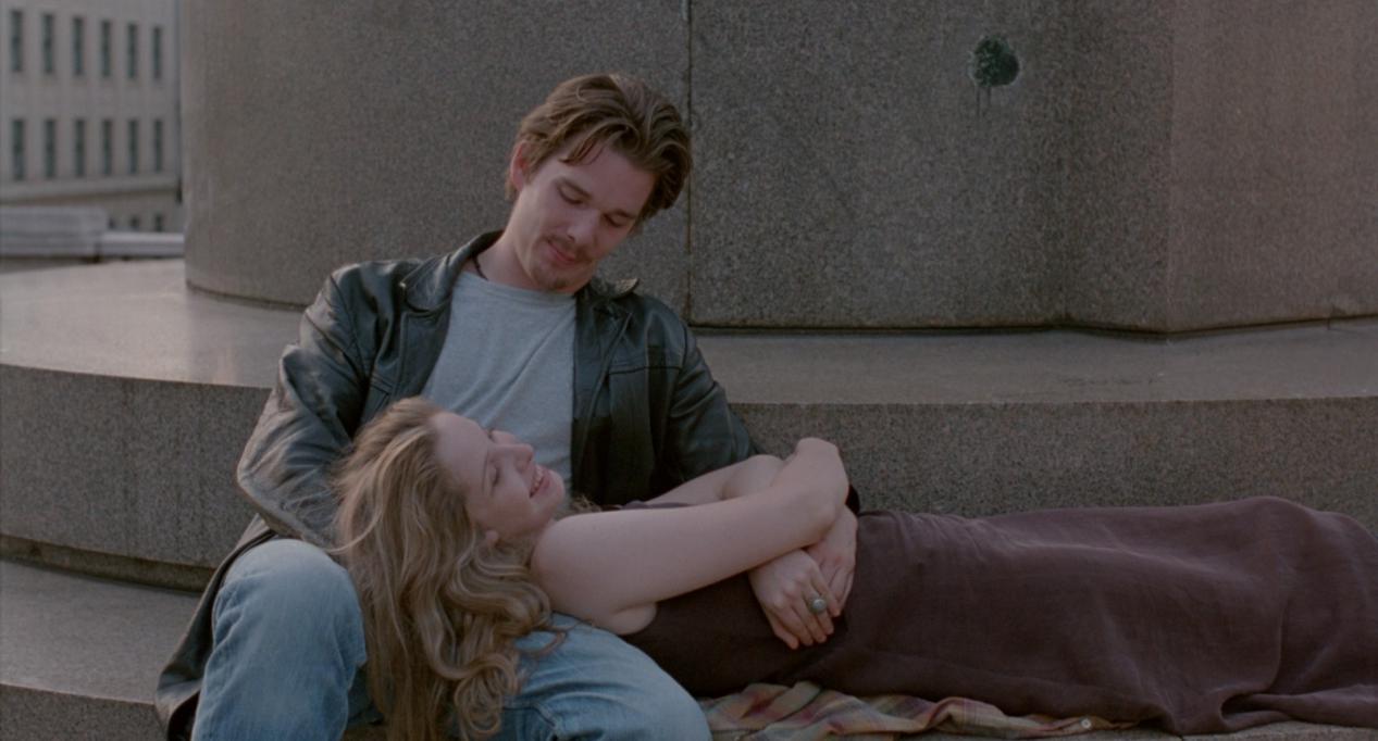 如果你的爱情总被节日折磨，那么请看看“爱在三部曲”吧